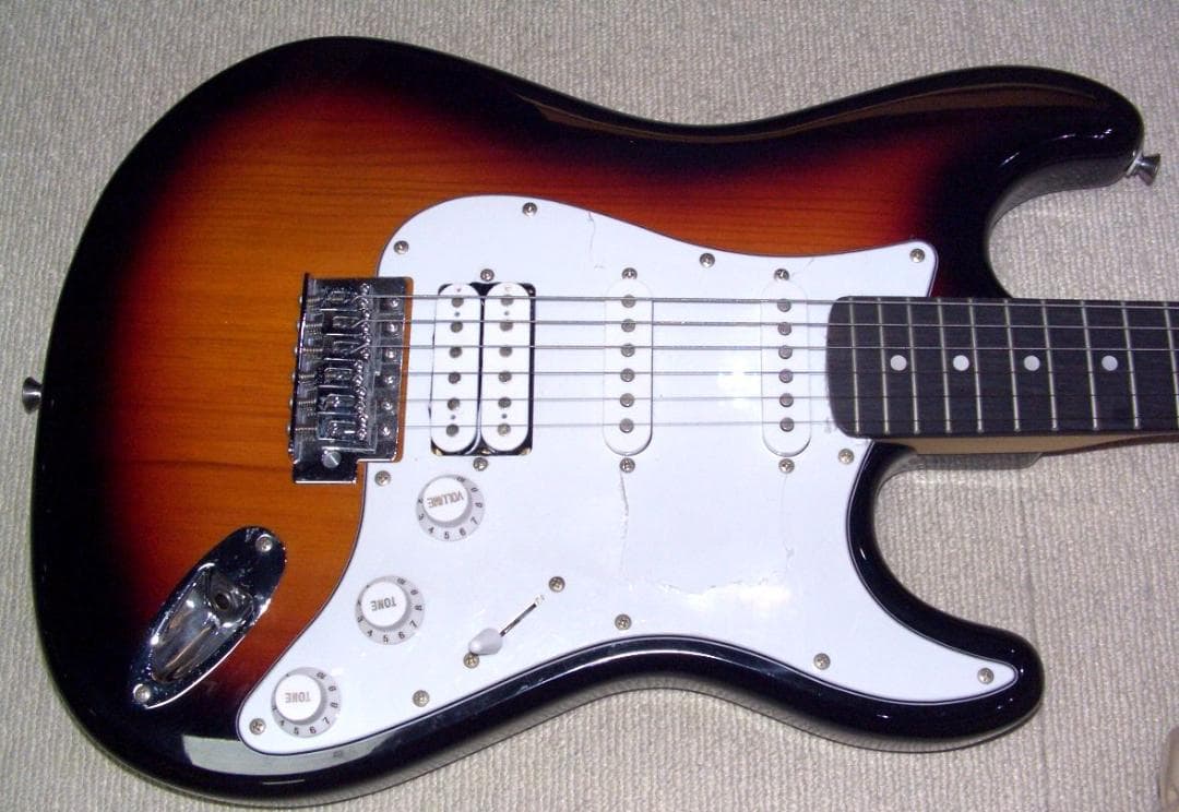 ♪♪楽しいSSSとSSHの切り替えSW付き　SELDERのストラト♪♪