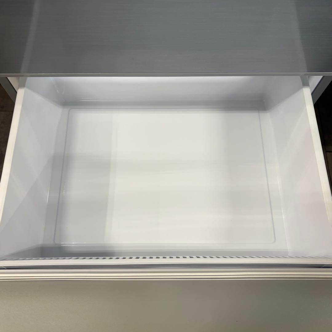 一都三県限定　配送設置無料　冷蔵庫　4ドア　AQUA アクア　355L