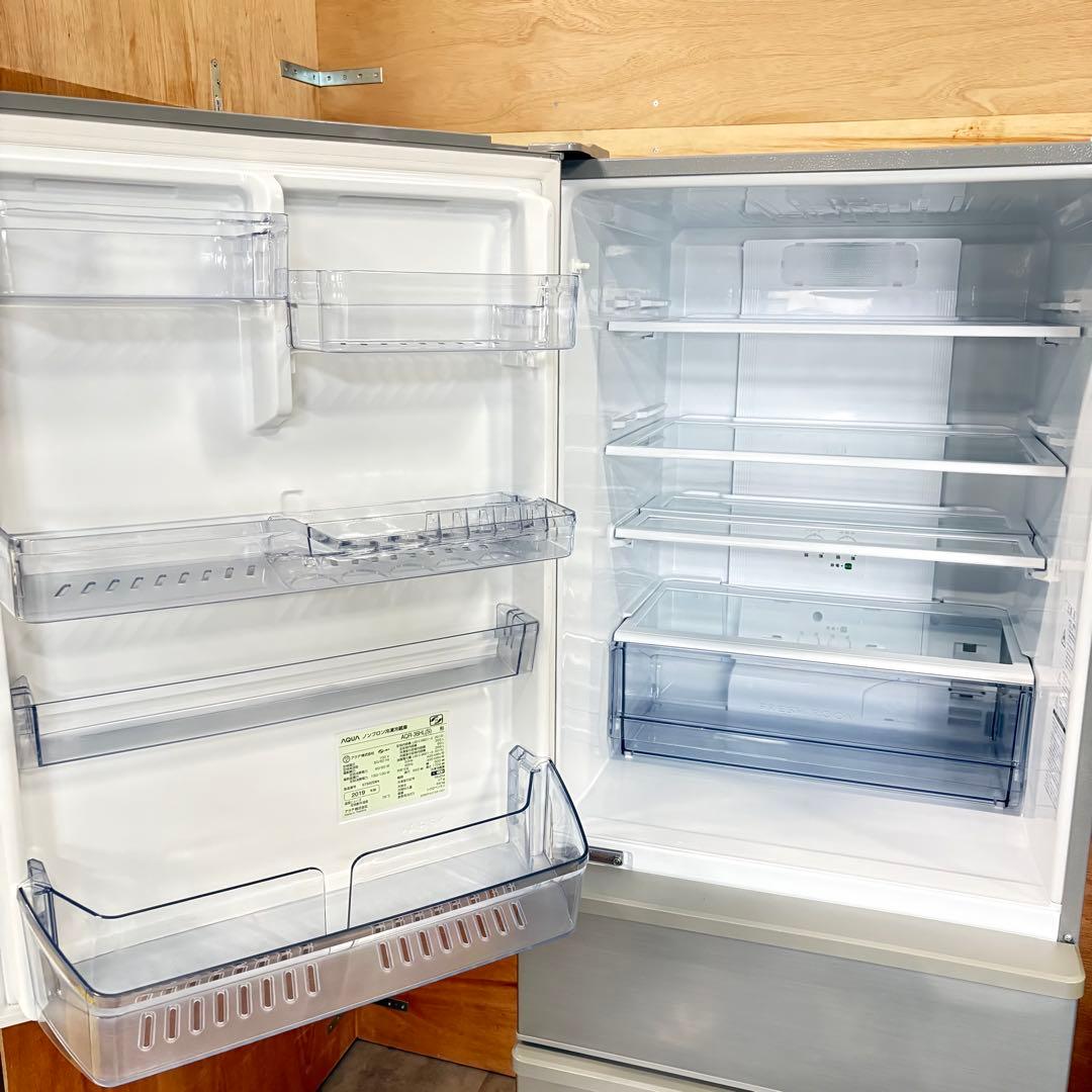 一都三県限定　配送設置無料　冷蔵庫　4ドア　AQUA アクア　355L