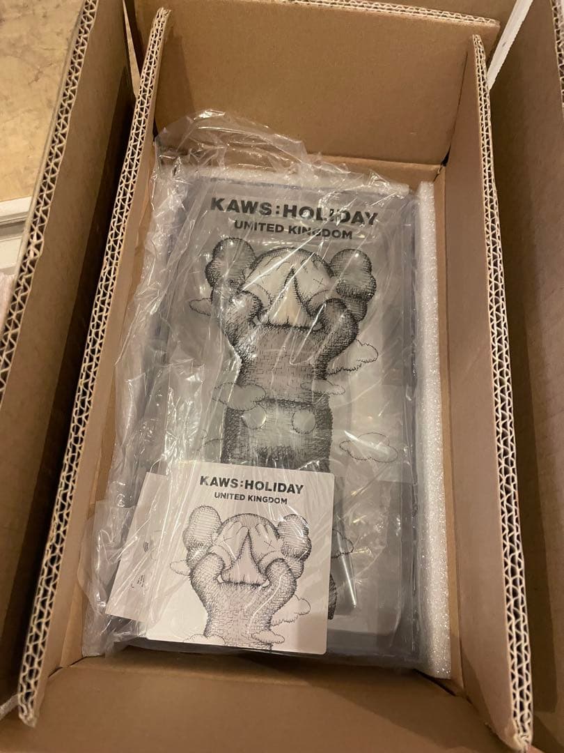 その他 KAWS:HOLIDAY UK - Figure (Brown)