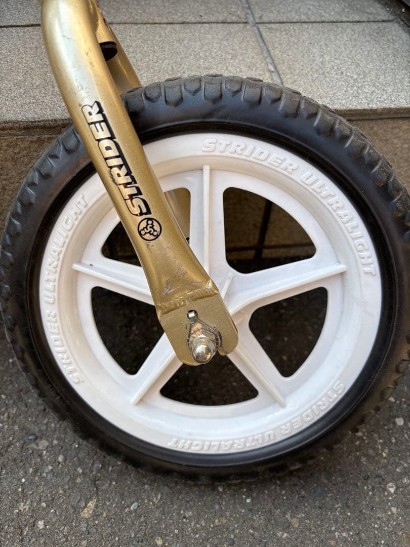 ストライダープロ10周年記念モデル シャンパンゴールド