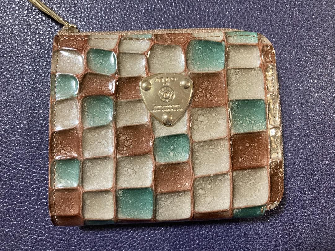 ATAO アタオ ミリモ ヴィトロ アドリアエメラルド ミニ 財布 エナメル