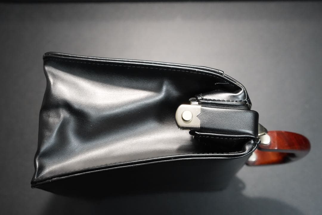 LEVANTO ダレスバッグ 日本製ビジネスバッグ 木製ハンドル