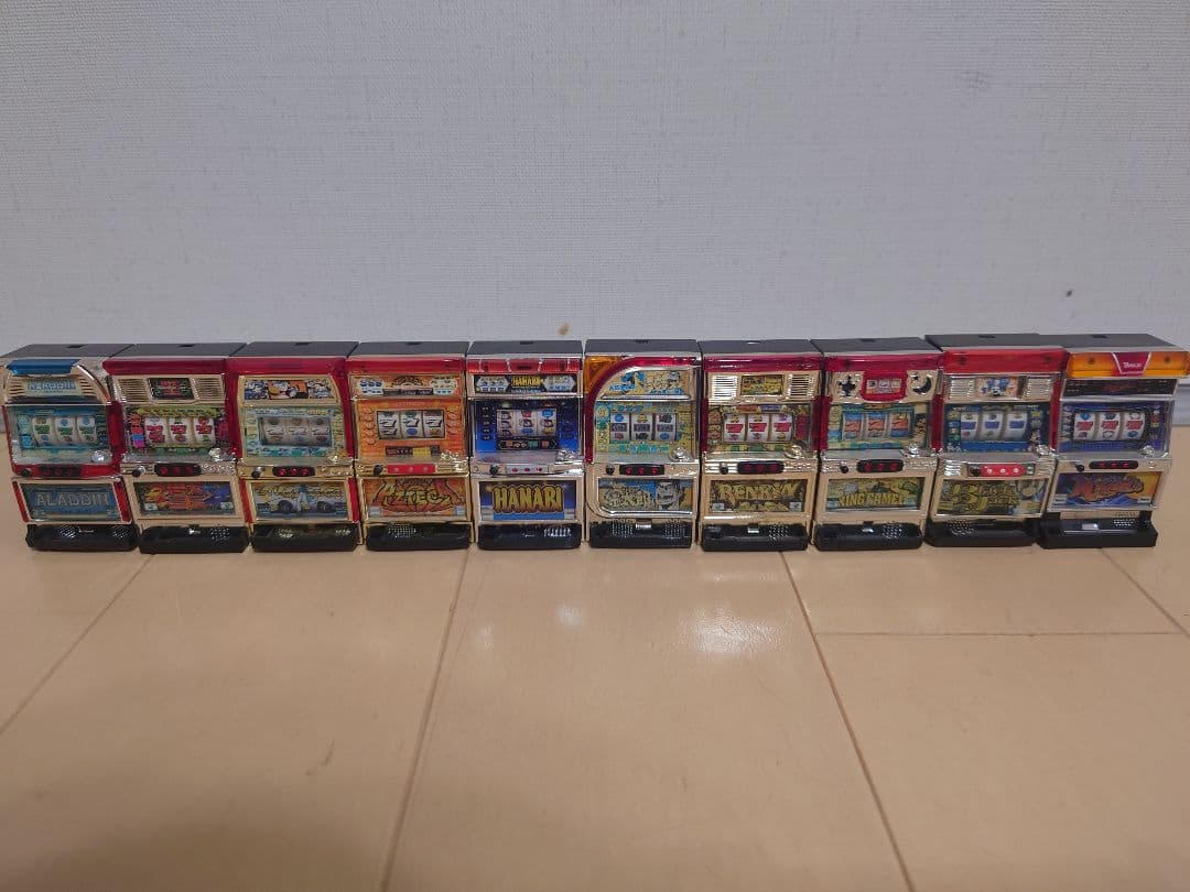 パチスロ魂 30個 フィギュアケース付き ミニチュア パチスロ魂が発掘