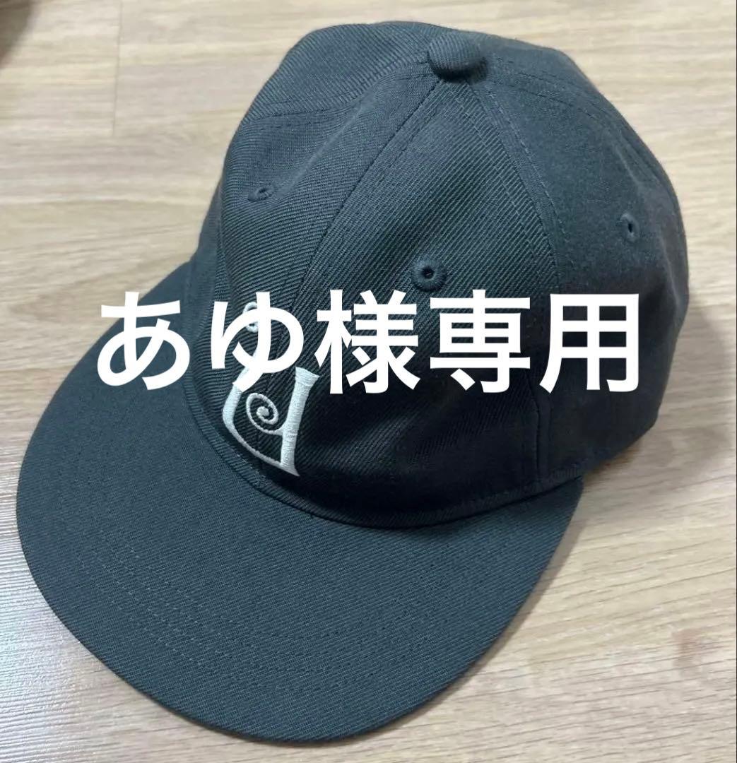 NEPENTHES × Unlikely BASEBALL CAP GRAY