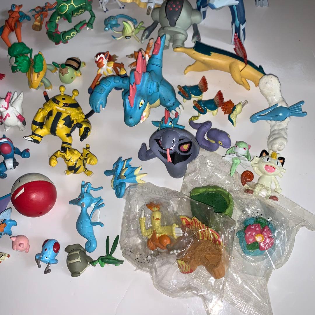 立体ポケモン図鑑等まとめ売り 【廃盤】65体