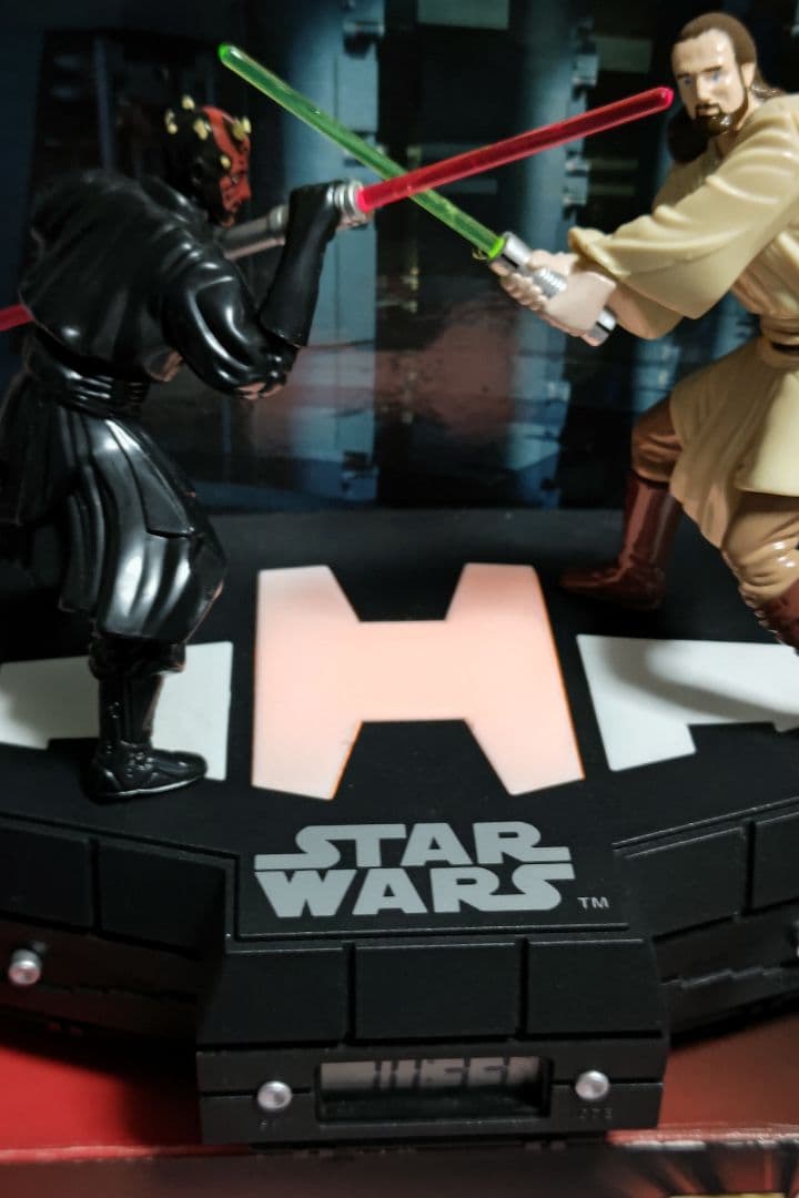 スターウォーズ　ライトセーバーバトル　ミュージカル　アクション　アラームクロック