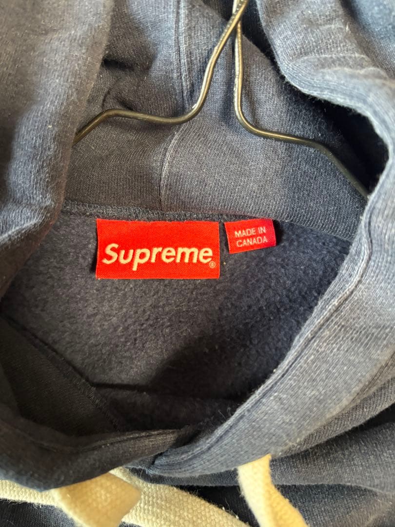 Supreme ネイビー パーカー、ネイビースウェットパンツ
