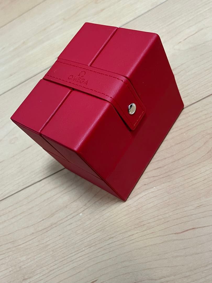 OMEGA 時計ケース レッド OMEGA 時計ケース 赤 OMEGA - OMEGA オメガ