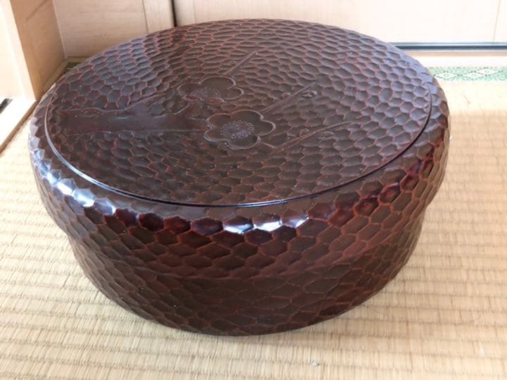 昭和戦前 天然木小物入れ2点 木彫り 花 立体網目模様 艶あり