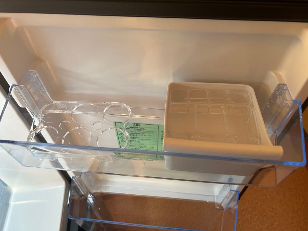 ハイセンス　冷蔵庫　2ドア　右開き　135 L ダークブラウン