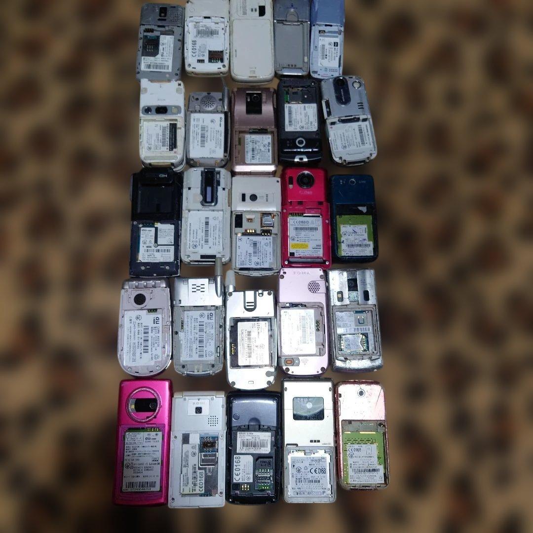 い*ぽ様 ガラケー 携帯電話 おまとめ ️25台☆ 動作未確認 ジャンク