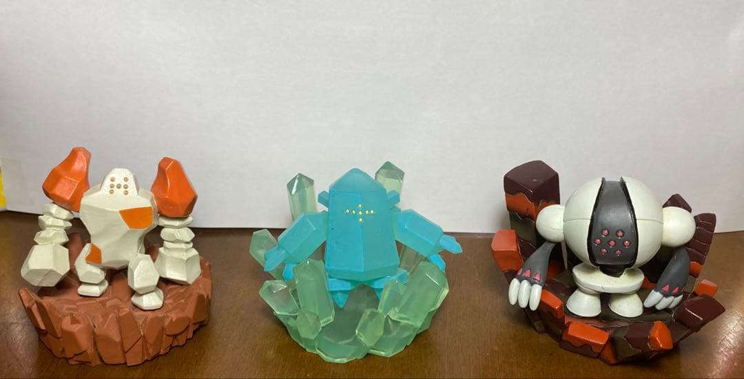 立体ポケモン図鑑 レジロック レジアイス レジスチル フィギュア