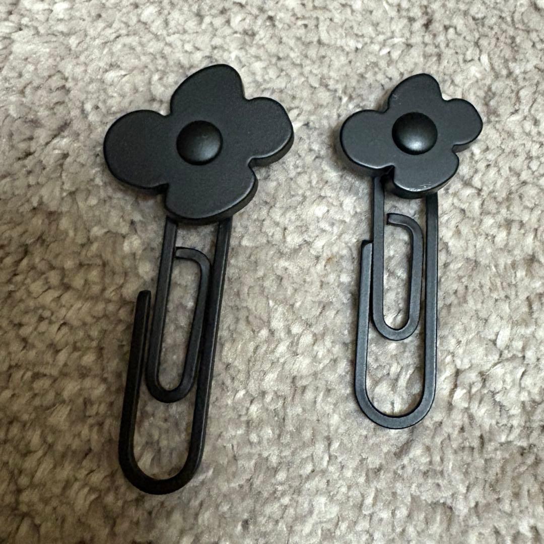 LARDINI コート用ブートニエール クリップタイプ 黒