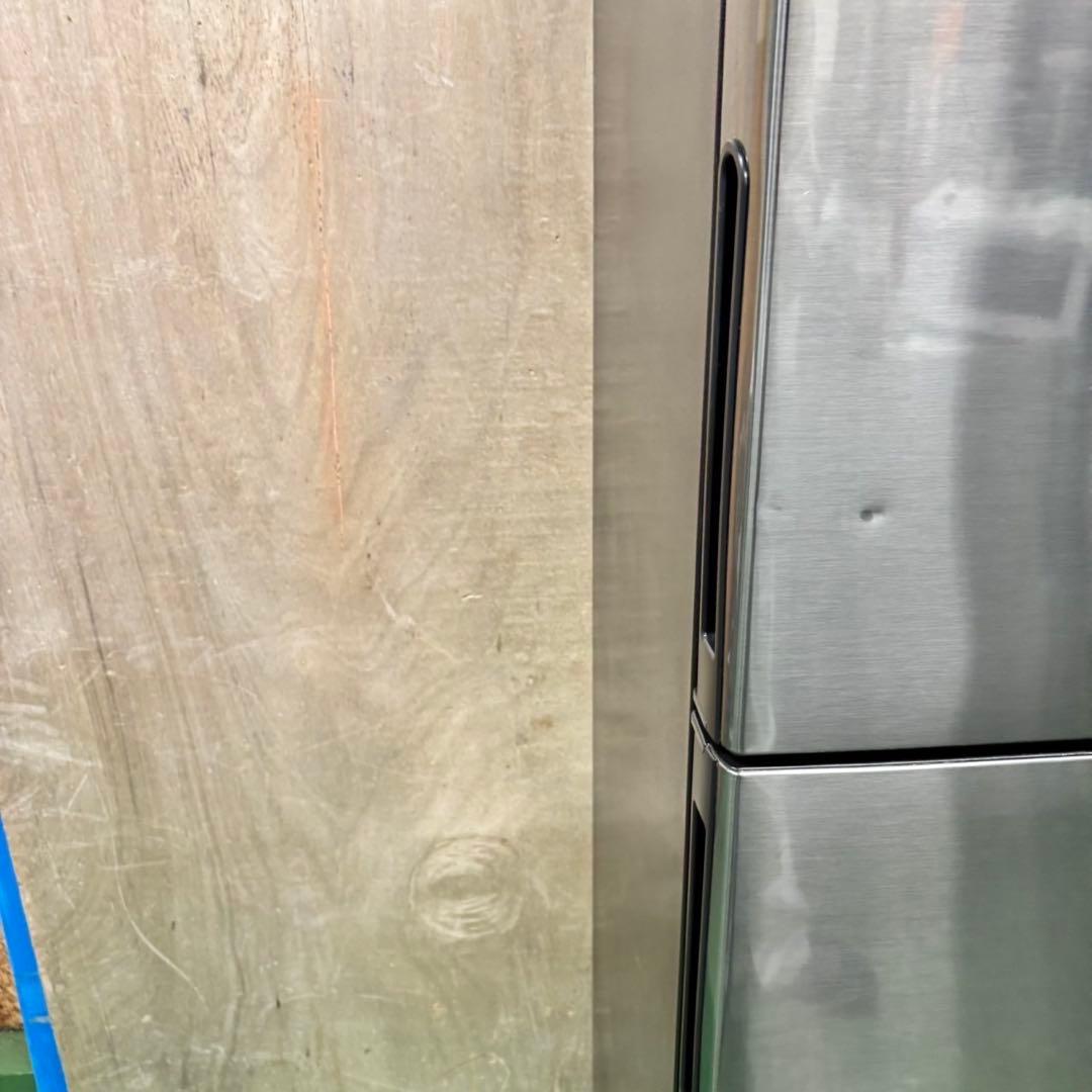 330 即日•翌日配送可能　東京　神奈川　他地域可　冷蔵庫　小型　200L強