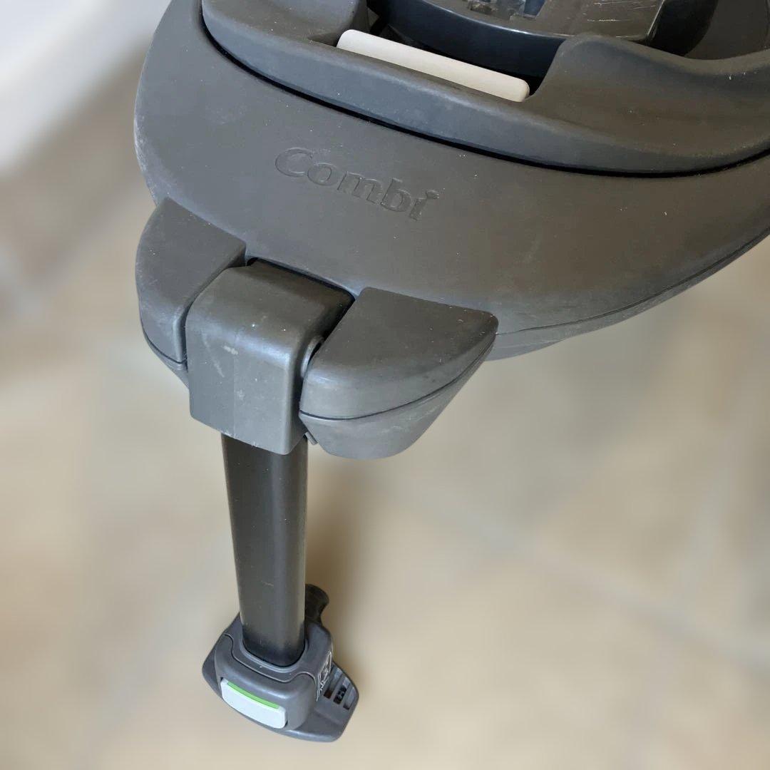 【COMBI チャイルドシート 】THES plus ZB-750 ブラック