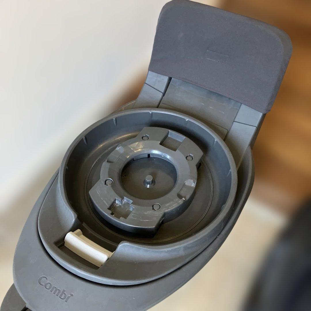 【COMBI チャイルドシート 】THES plus ZB-750 ブラック