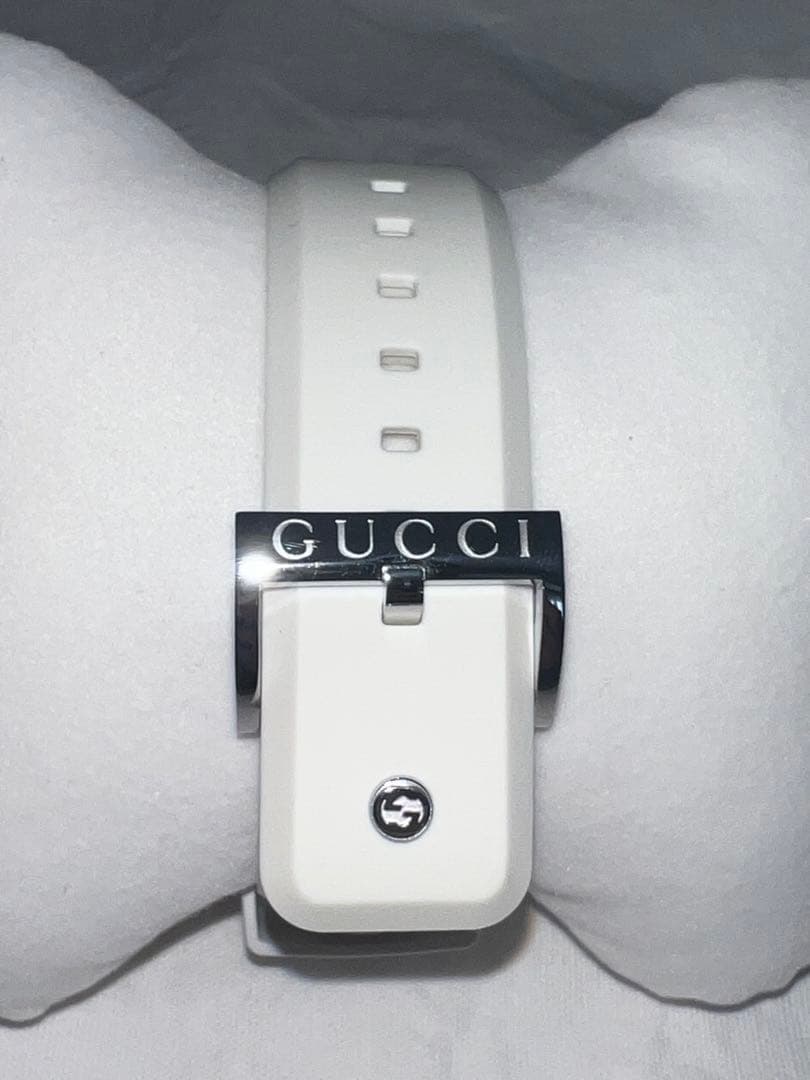 GUCCI 時計 SYNC シンク ホワイト　箱、説明書付き‼️