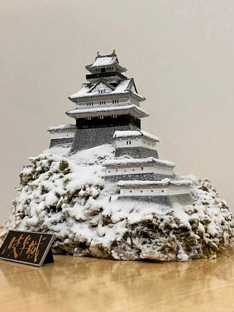 岐阜城　模型 プラモデル　組立済　完成品（雪　冬仕様）
