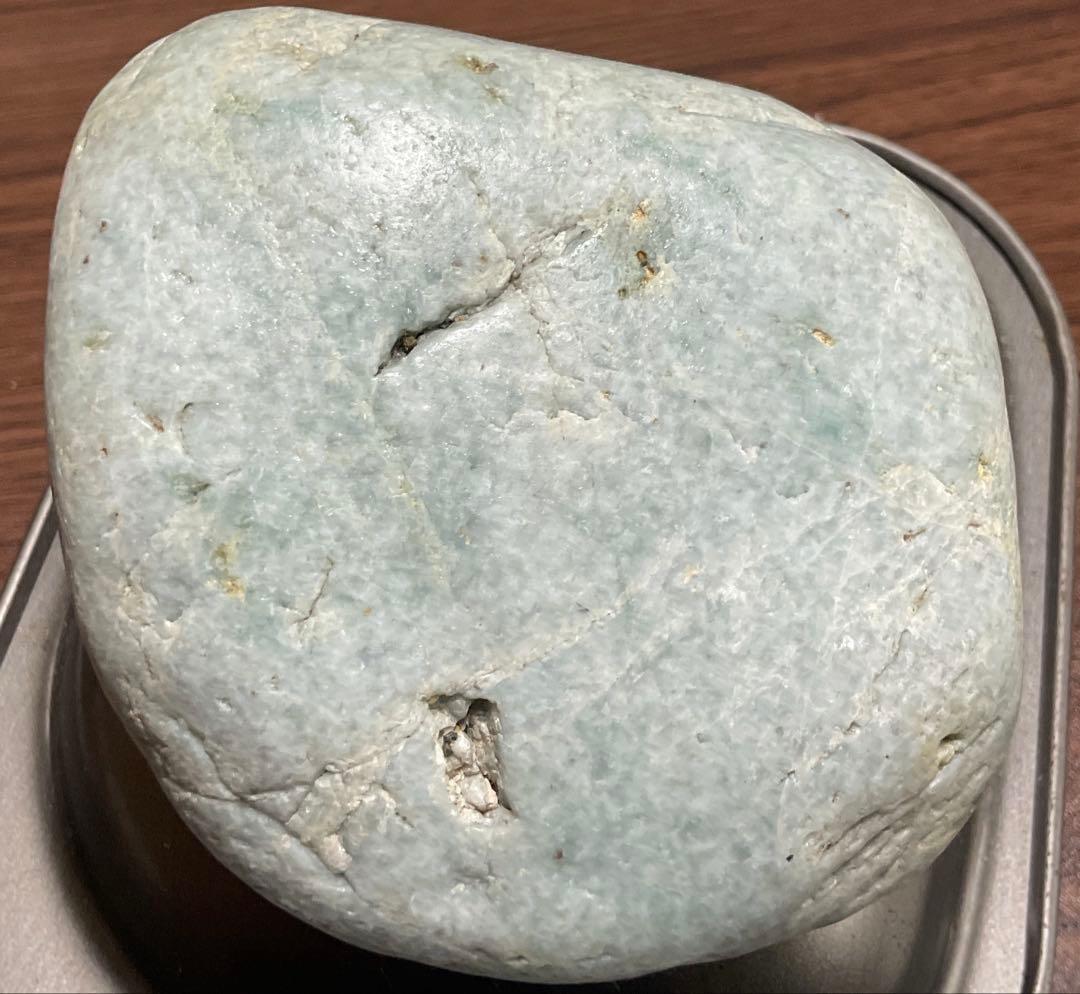 薄緑色 ずっしり］糸魚川翡翠海石742g ヒスイ ひすい 糸魚川翡翠:原石