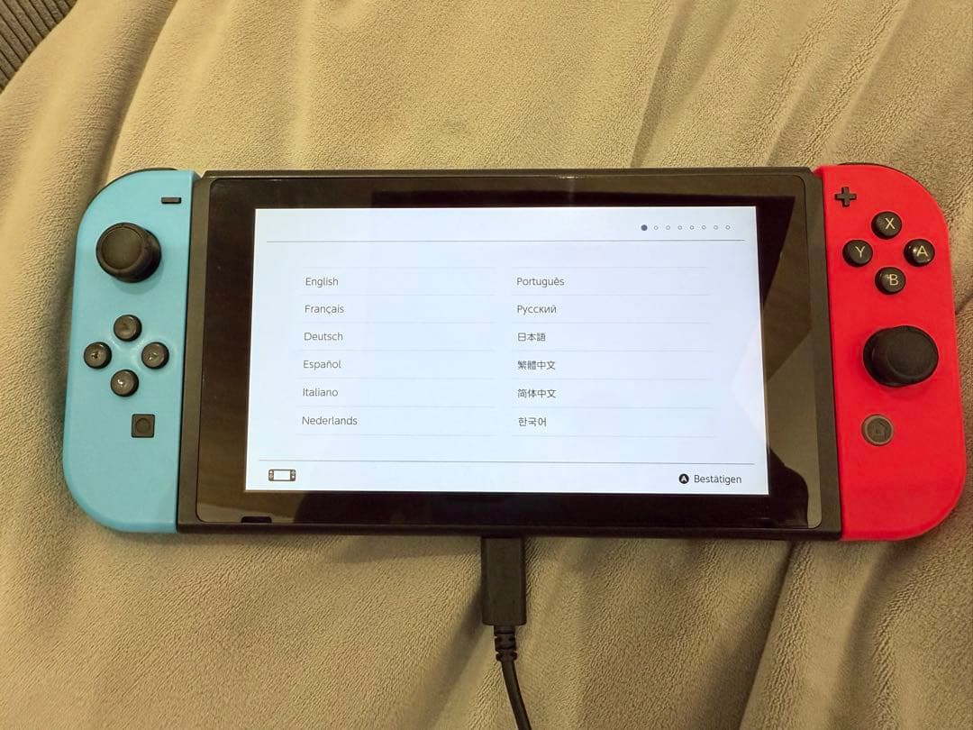 Nintendo Switch 本体 おまけ 純正ドック ジョイコングリップ