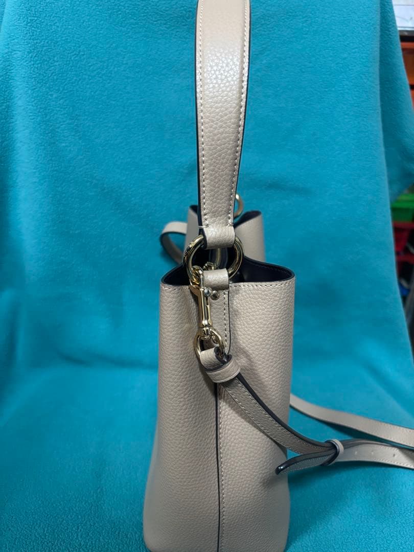 COACH コーチ　モリーバケット ショルダーバッグ　ベージュ