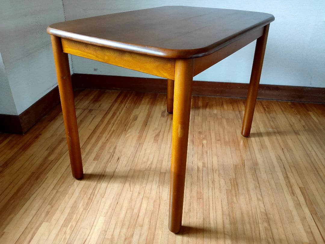 テーブル (天板:メラミン天然木単板)