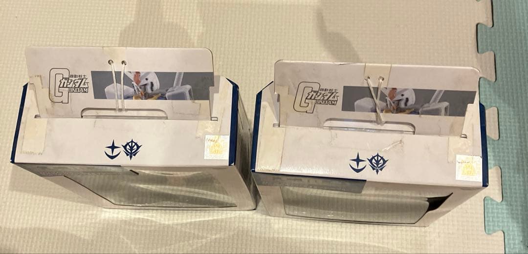 ガンダムシリーズ　スペシャルクリエイティブモデル　ガンダムVSシャア専用ザク