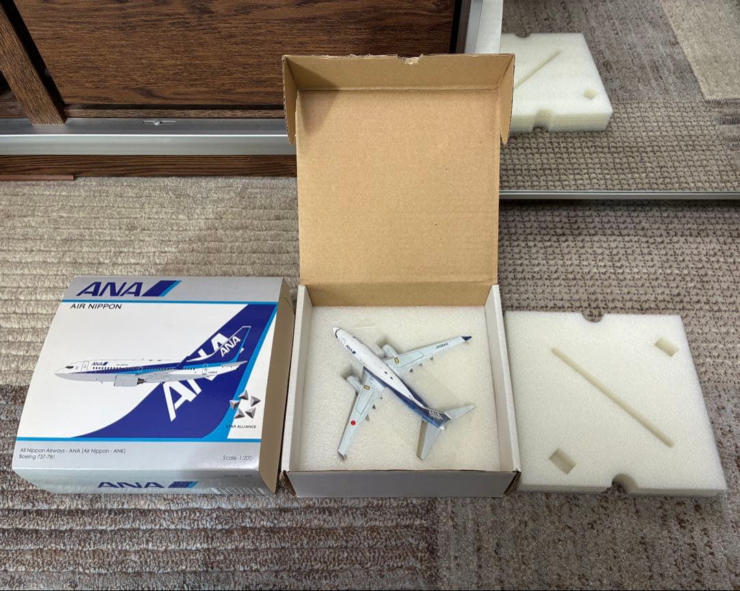 ダ*ン様 ANA B737-781 JA08AN 1/200 金属製 JCWIN - メルカリ