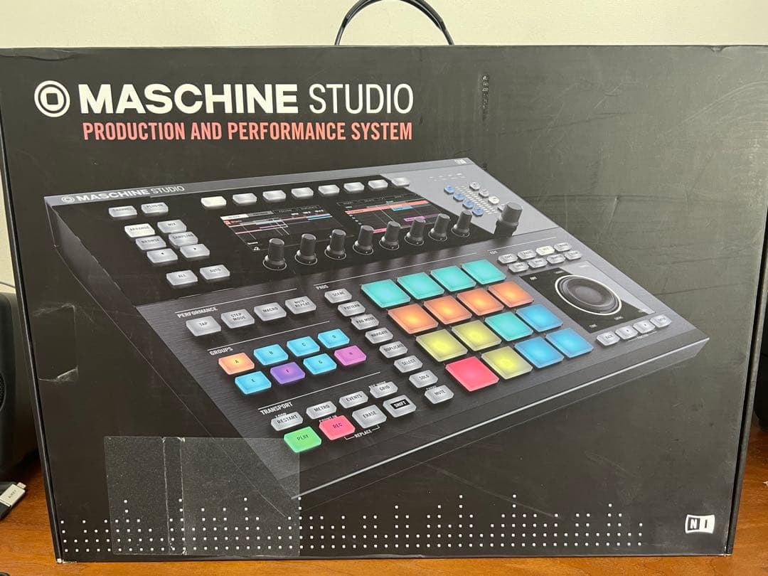 DTM・DAW Native Instruments MASCHINESTUDIO Black DTM】期間限定！MASCHINESTUDIO他2種が大特価！｜島村楽器 梅田茶屋町店