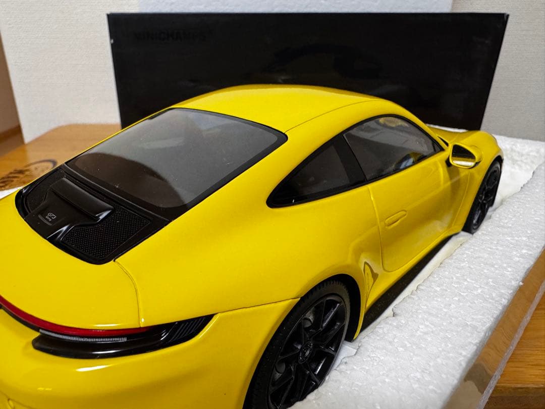 【MINICHAMPS】Porsche911GT3 Touring YELLOW