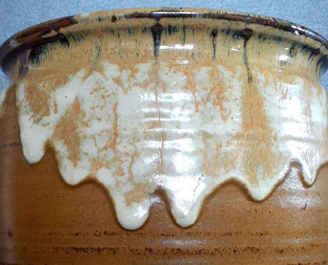 【国指定伝統工芸品】熊本県【小袋焼】藁灰釉　黄釉　花入れ　水草入れ　メダカ入れ