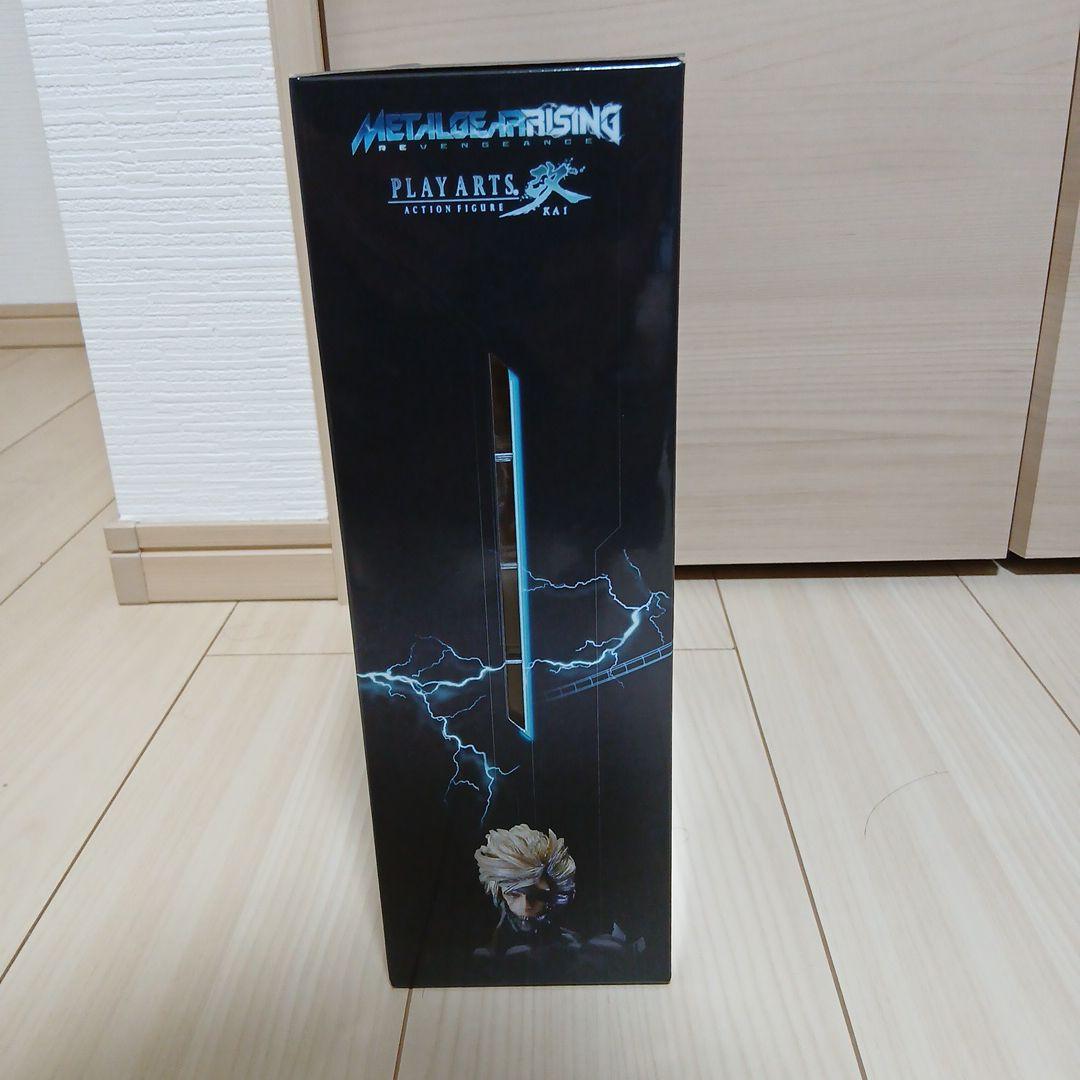 未開封　メタルギアライジング　フィギュア　プレイアーツ改　雷電