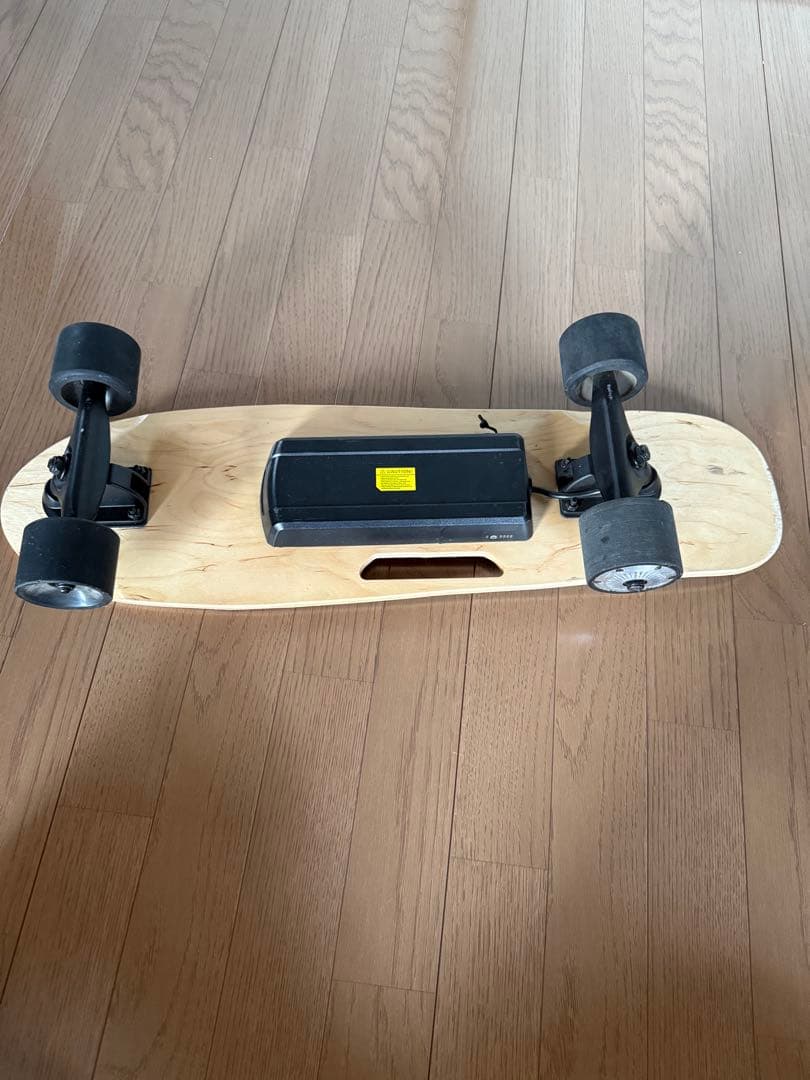 電動スケートボードバッテリーリモコン付き