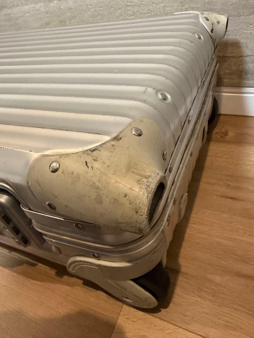 ◎希少◎ RIMOWAリモワ☆トパーズ☆機内持ち込み2輪TSAロック