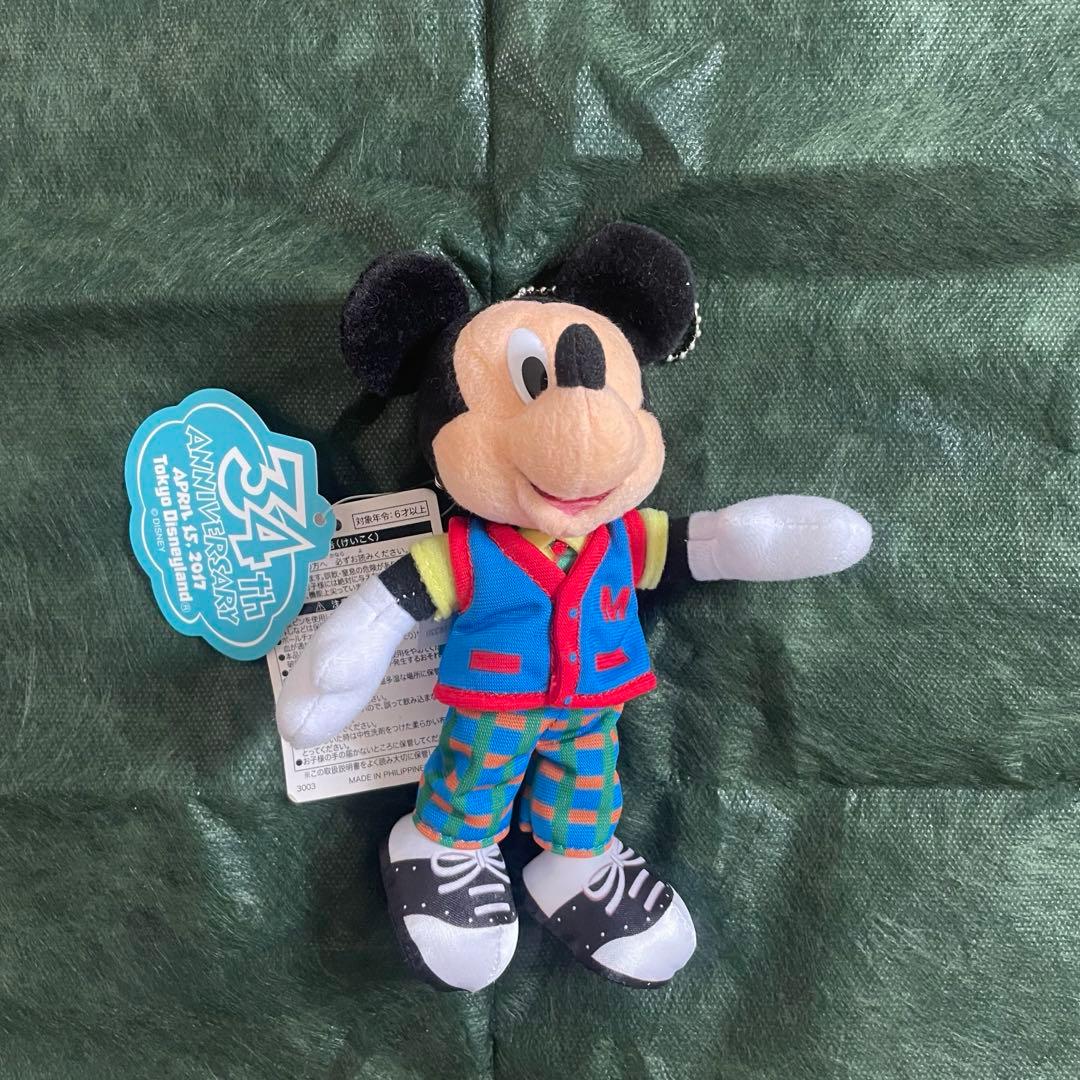 ディズニー ミッキー 34周年 ぬいぐるみバッジ トゥーンタウン - メルカリ