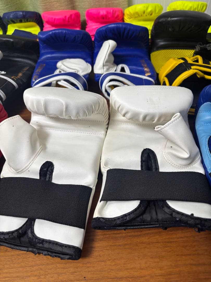 12個セット BODYMAKER ボディメイカー ボクシンググローブの通販はau