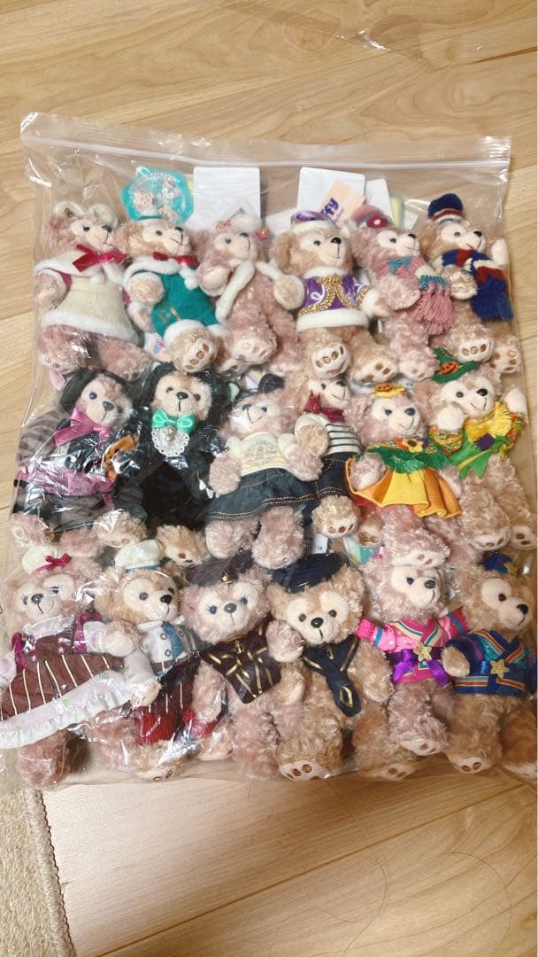 ダッフィー シェリーメイ ぬいぐるみバッチセット ダッフィー & シェリーメイ ぬいぐるみバッチセット - メルカリ