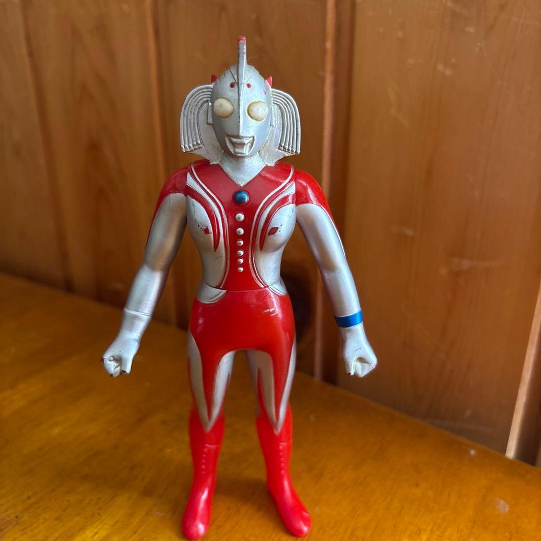 ウルトラマンキングソフビ - メルカリ