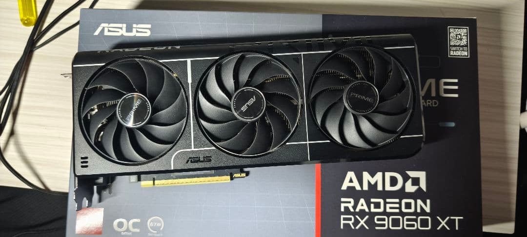 J*e様 ASUS Radeon RX9060XT 16GB OC 3ファン ASUS TUF Gaming Radeon RX 9060 XT OC Edition