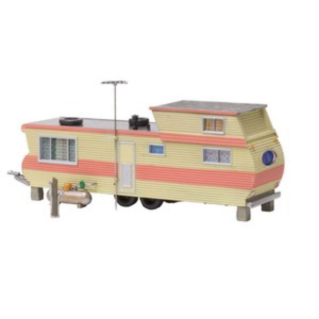 ウッドランドシーニックス 2階建てトレーラーハウス& 晴れの日のトレーラーハウス