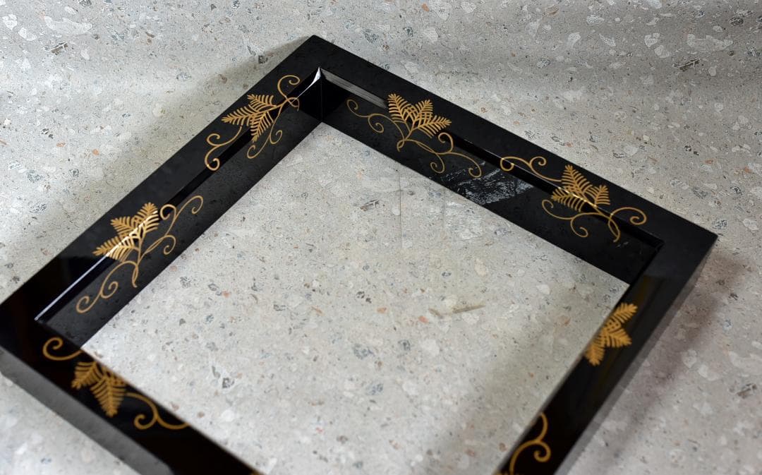 値下げ、塗師一斎作　松唐紋蒔絵炉縁【極上品】　囲炉裏/お茶道具