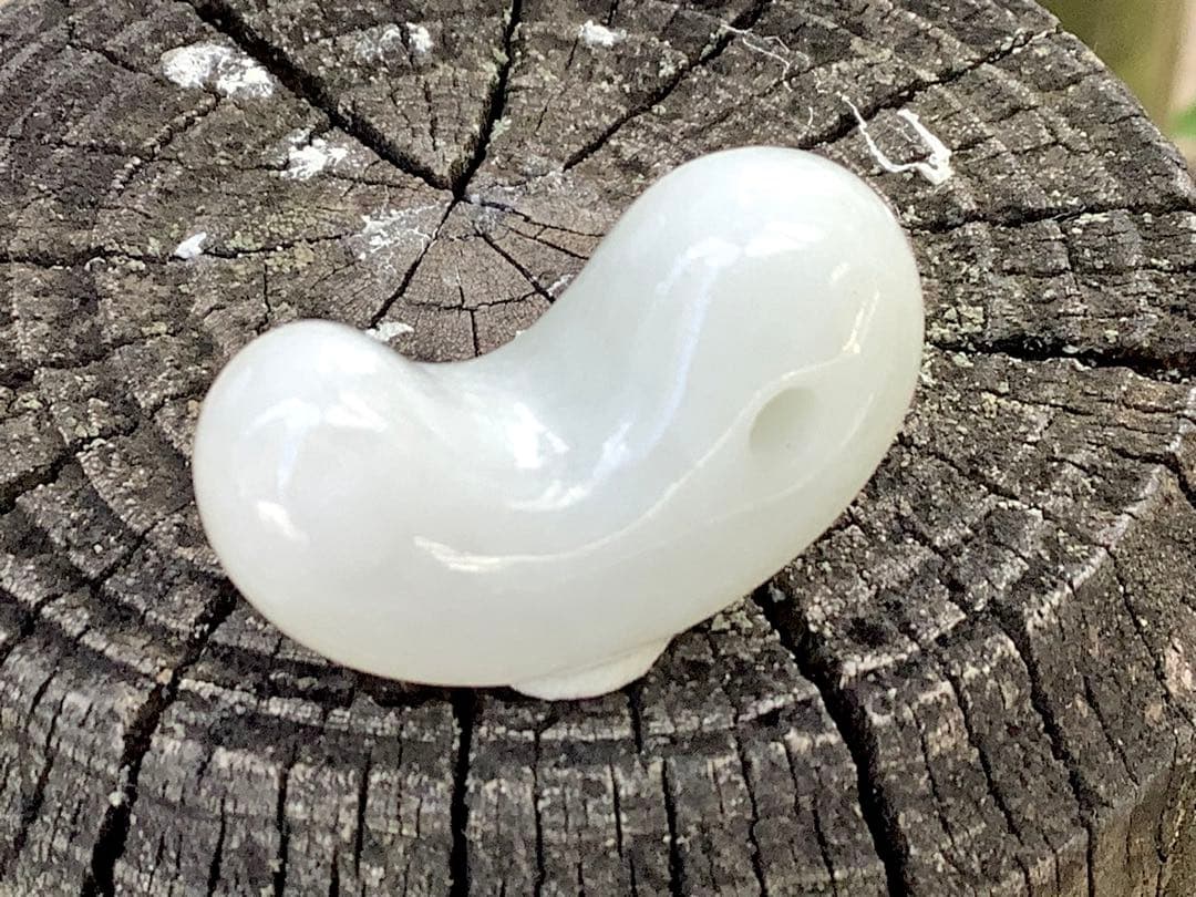 ✳60以上間違い無し‼️卸し糸魚川翡翠勾玉 お守り守護石に 鑑別書