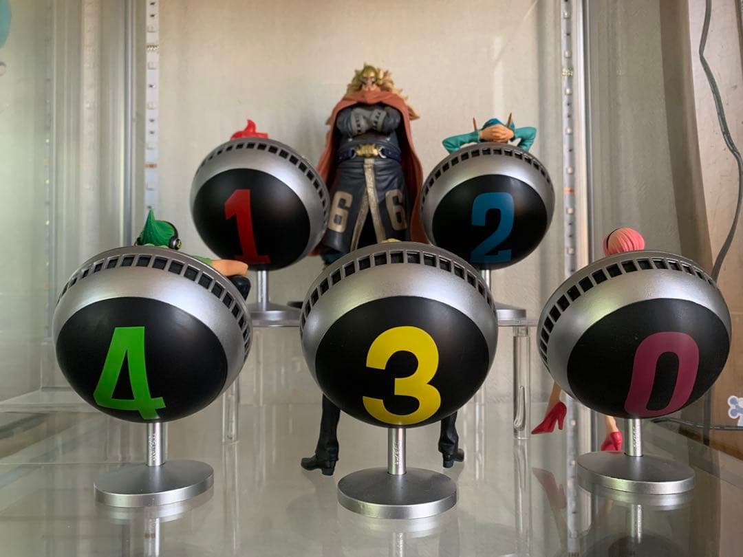 ジェルマ66 ヴィンスモーク家 フィギュア Amazon | 国内正規品