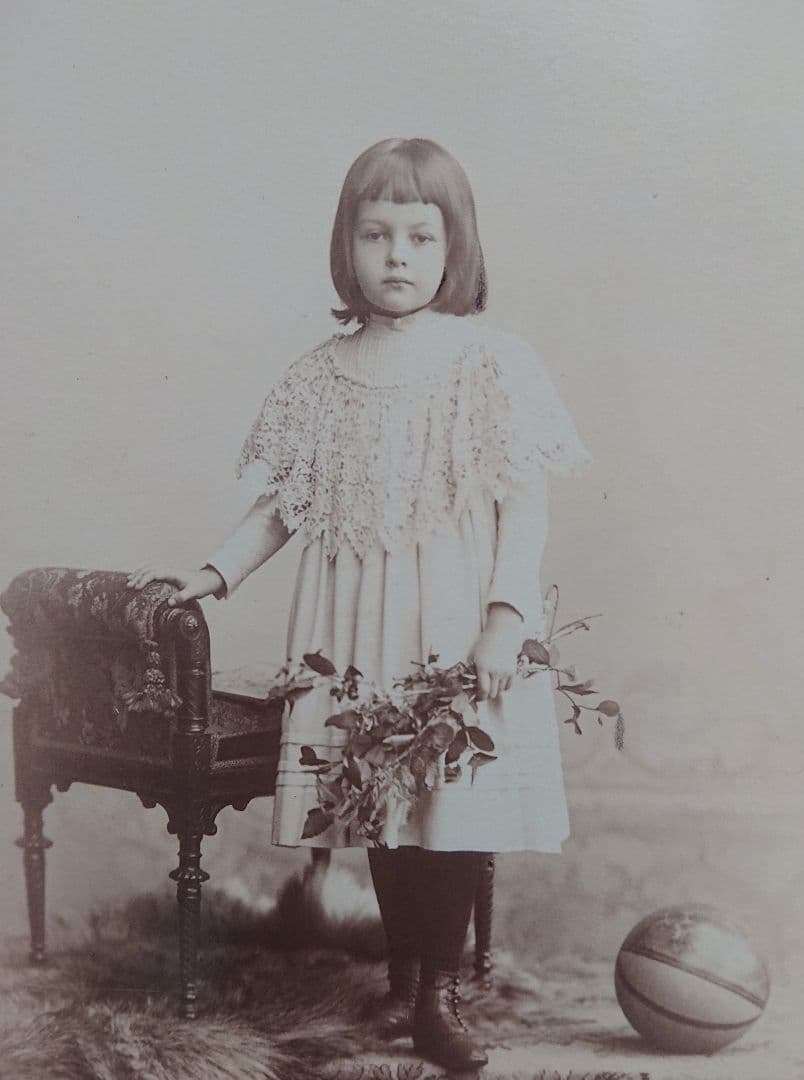 ドイツ アンティーク カルト・キャビネ ポートレイト - メルカリ