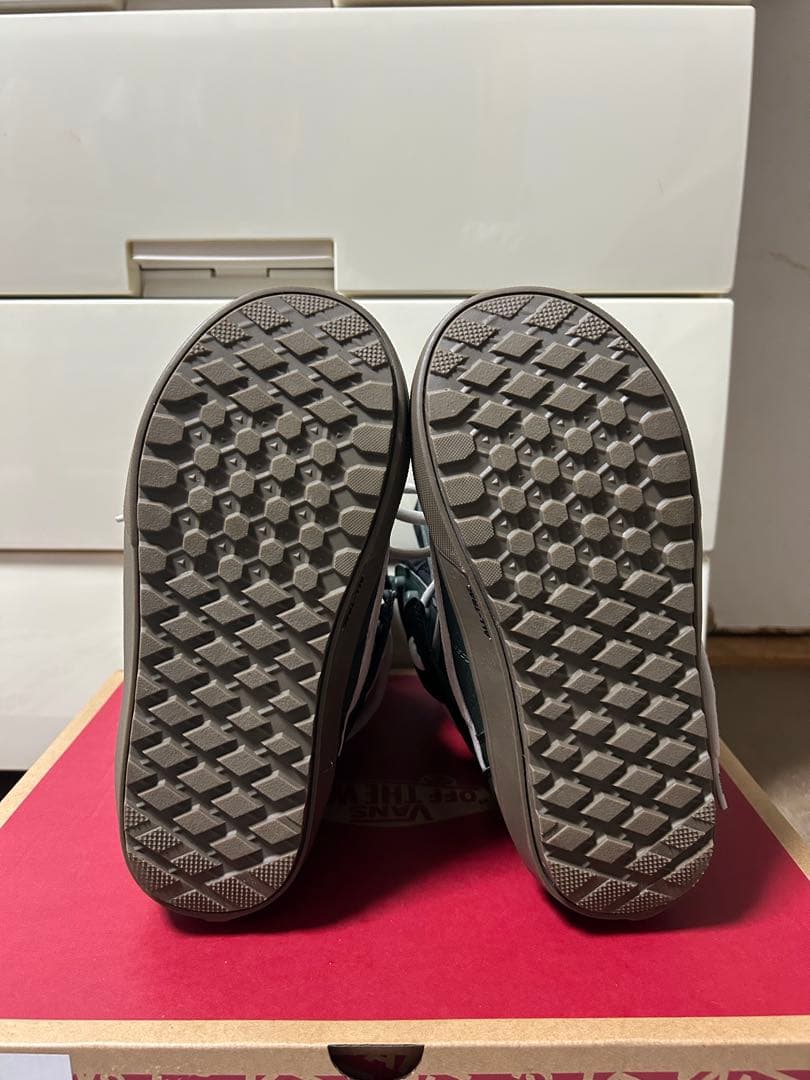 vansスノーボードブーツ グリーン