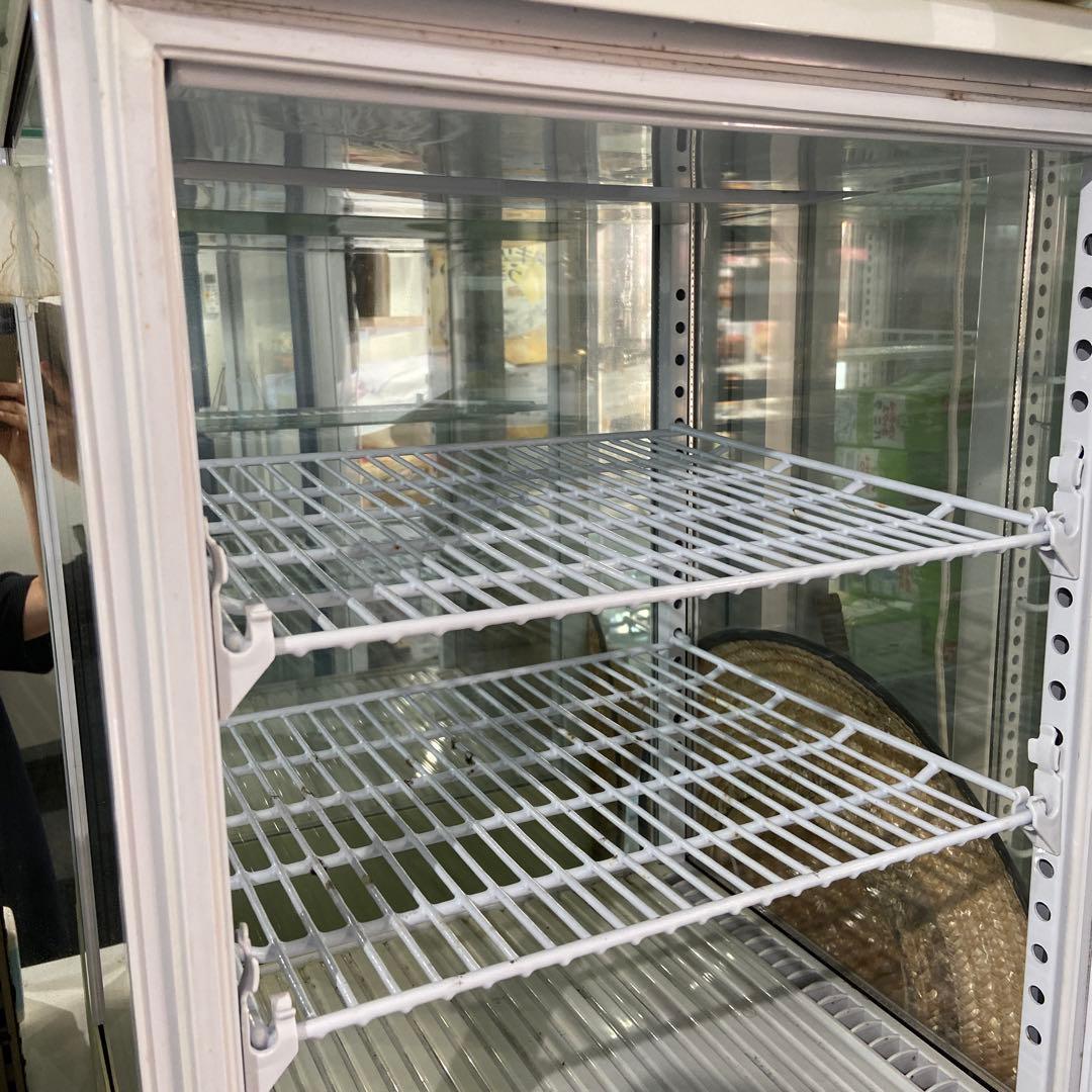 4面ガラス冷蔵ショーケース