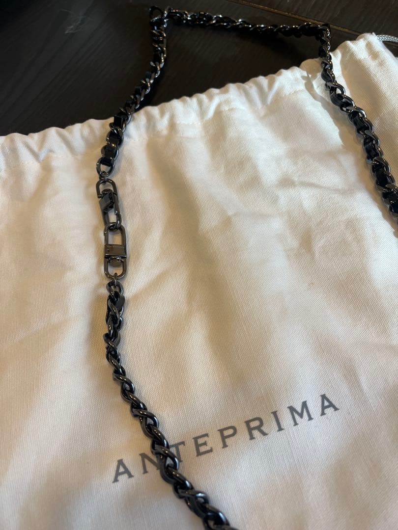 アンテプリマ　ビーズ装飾 ブラックパーティーバッグ