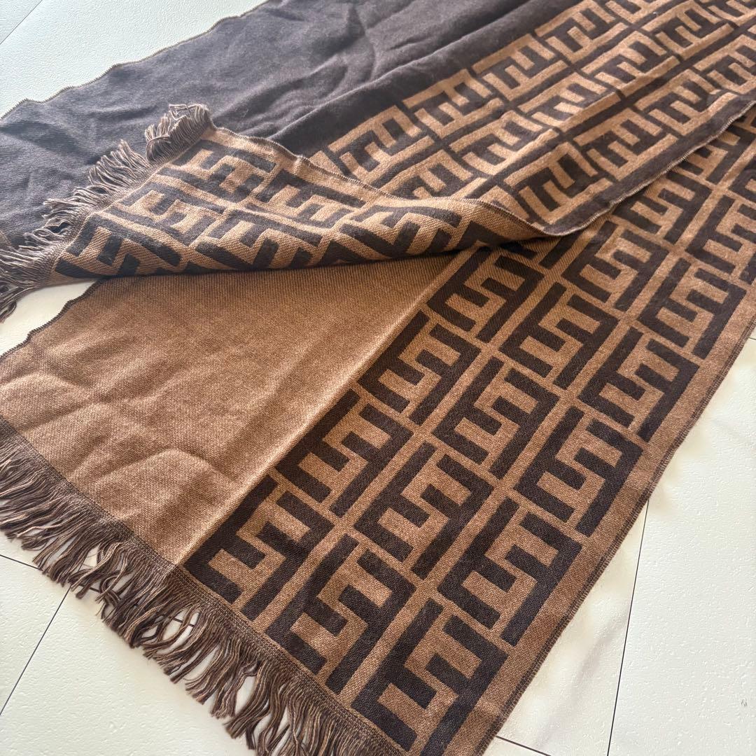 FENDI ズッカ柄 リバーシブル マフラー ユニセックス ブラウン系