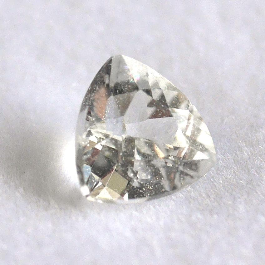 フェナカイト（ロシア・マリシェボ産）2420（ソ付）